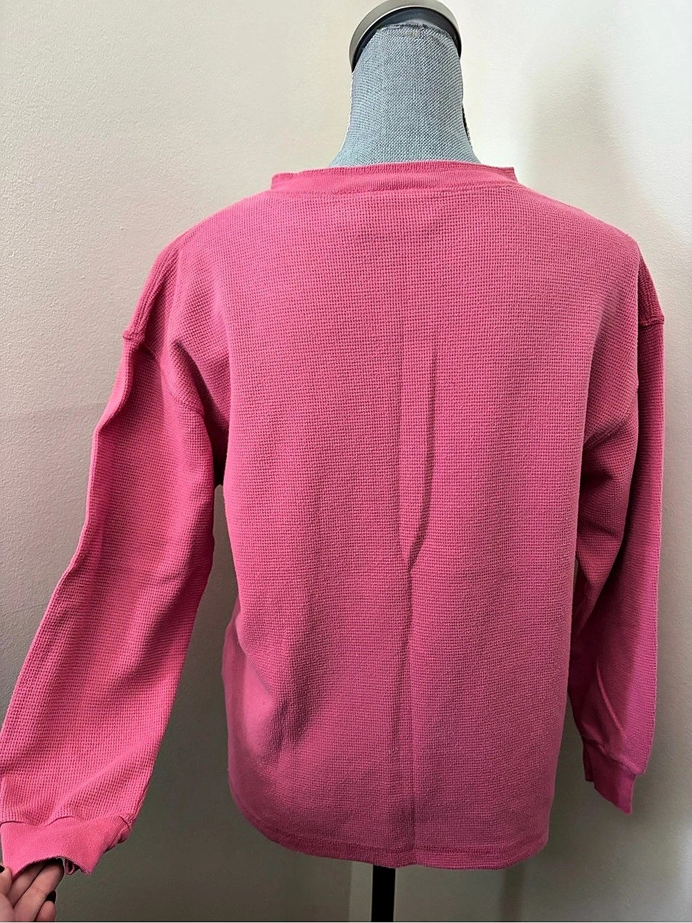 Vintage 80s Waffle Thermal Bubblegum Pink Henley Top - Picture 5 of 7
